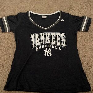 NY Yankees Baseball Tee- Women’s Large